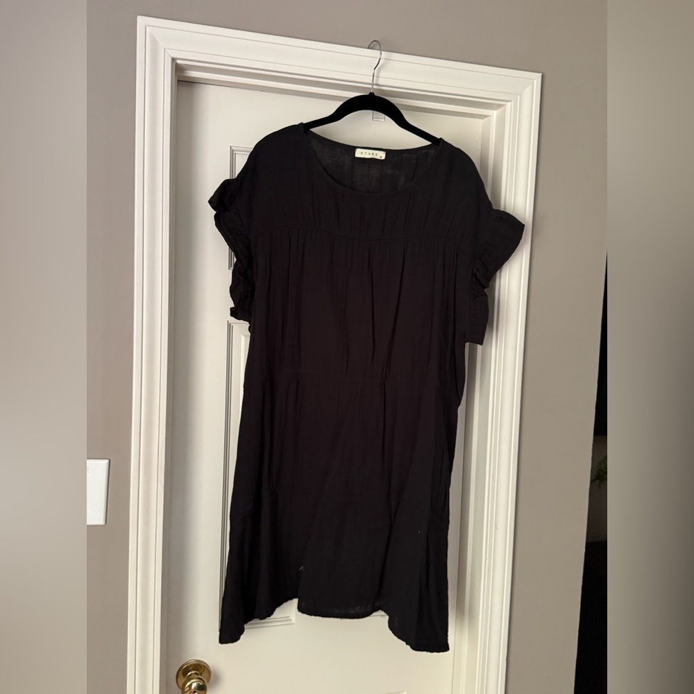 Elegant Black Mini Dress with Ruffled Sleeves